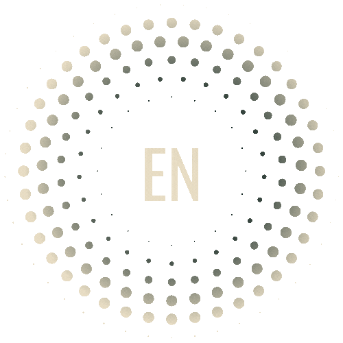 Animated GIF displaying languages spoken: English, Ukrainian, and Russian by Vitaliy Malanchuk, a digital business consultant.